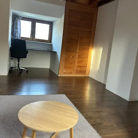 Duplex Schlafzimmer In Haus Alloggio in famiglia *